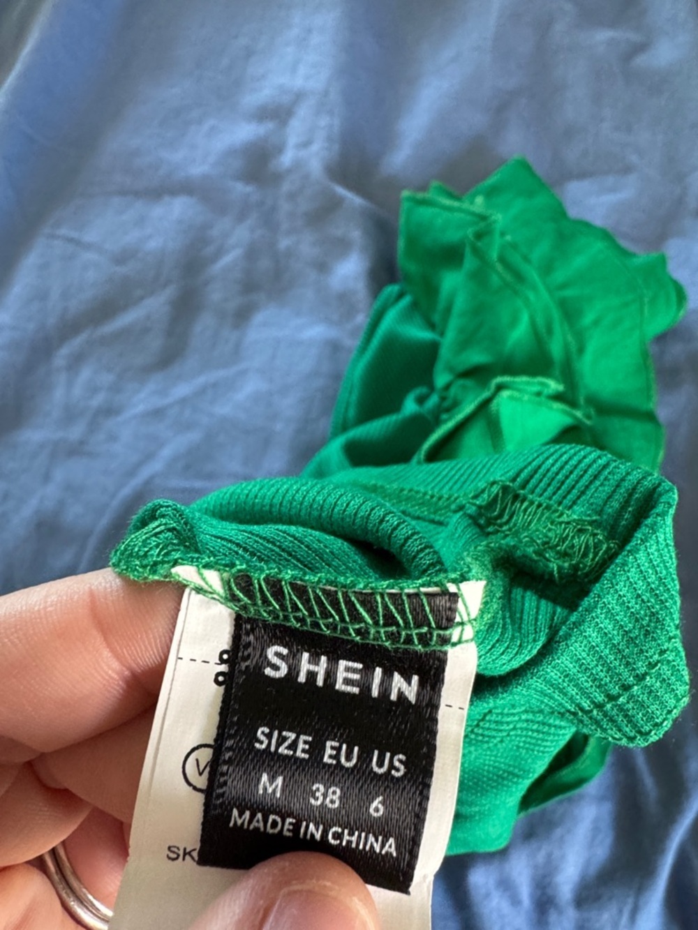 SHEIN Green One-Shoulder Ruffle Ribbed Crop Top / AA89 - Picture 3 of 4